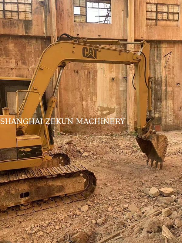 حفرة CAT E70B مستعملة في اليابان مع أحجام الحفرة الصغيرة ومحرك اليابان الأصلي