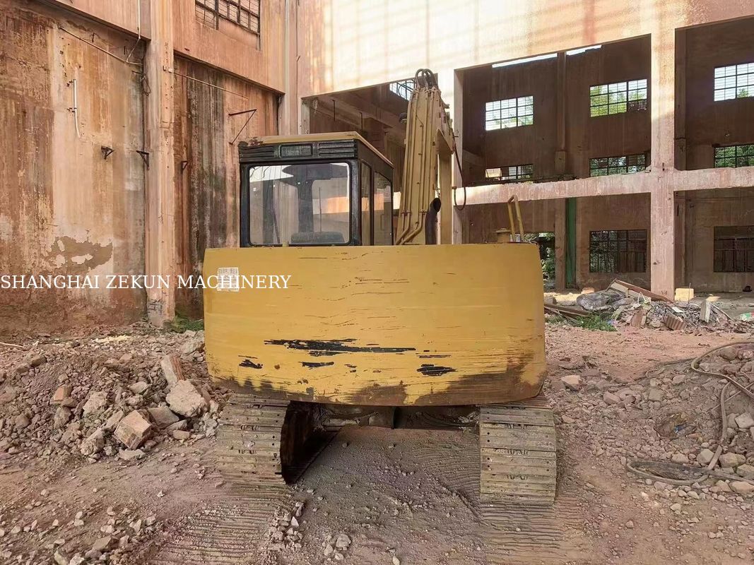 حفرة CAT E70B مستعملة في اليابان مع أحجام الحفرة الصغيرة ومحرك اليابان الأصلي