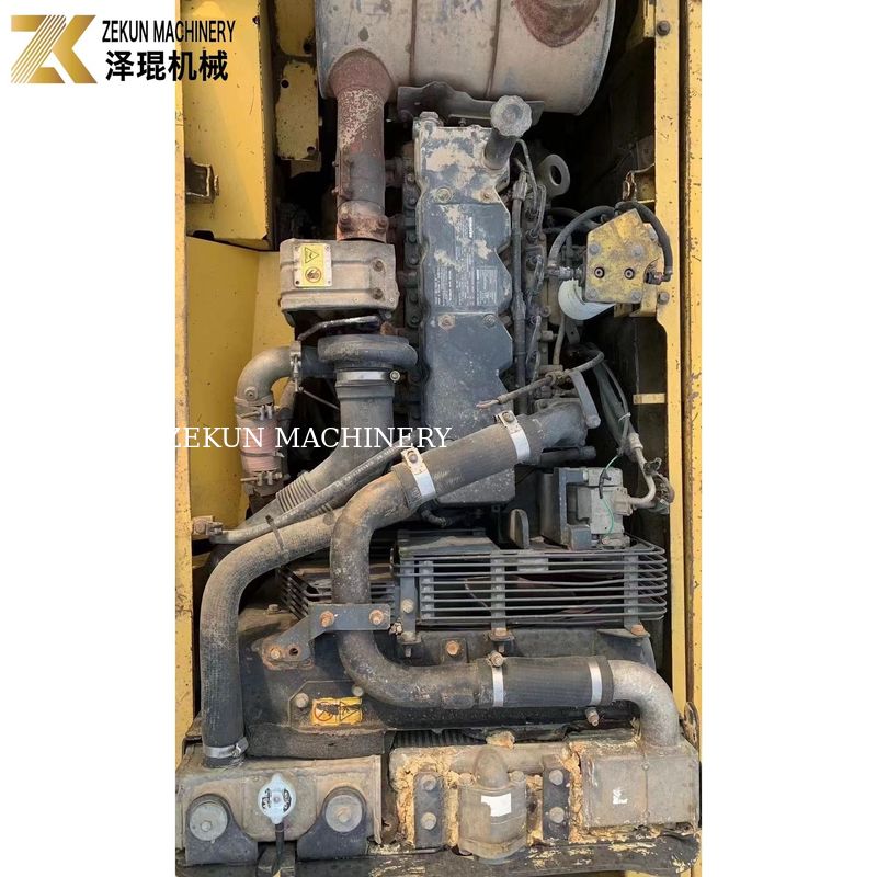 الكوماتسو 200 الحفرة المستعملة في يد ثانية PC200-6 حفرة الوزن التشغيلي 20.15 طن