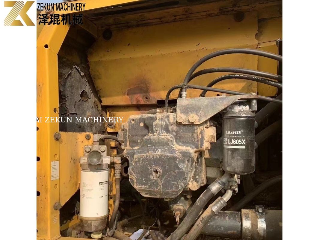 الكوماتسو 200 الحفرة المستعملة في يد ثانية PC200-6 حفرة الوزن التشغيلي 20.15 طن