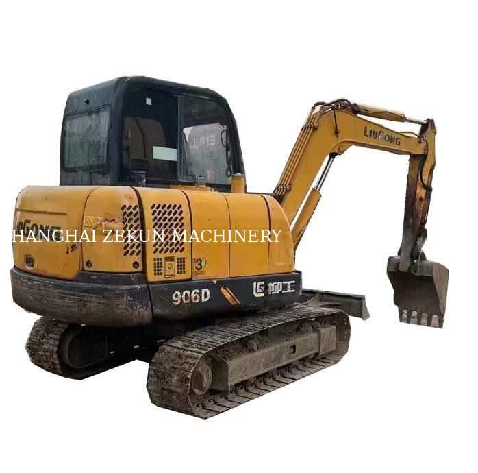 9017F ZTS 1.8 طن الحفرة الزحفية المصغرة بواسطة ليو غونغ 46.3 كيلوواط الجهاز الوزن 7500 كجم