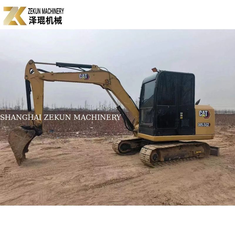 CAT 305.5E2 الحفرة الزحفية المستخدمة 5.5 طن مع الإبهام الهيدروليكي من كاتربيلر