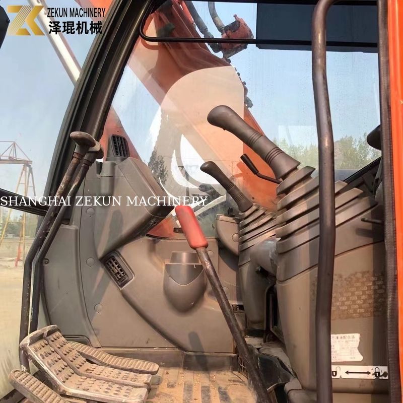 حفرة هيتاشي ZX75 مصغرة ZX75US ZX75US-3 مستعملة من قبل المالك الصمام الهيدروليكي الأصلي