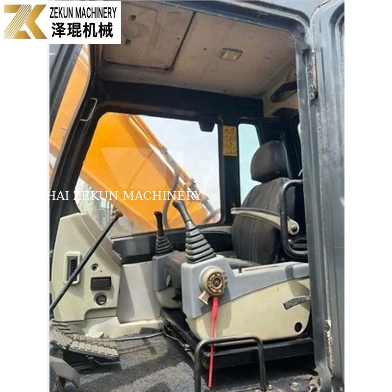كوريا الجنوبية 22 طن من الحفارة المستخدمة هيونداي R220LC-7 للحفر عام 2016