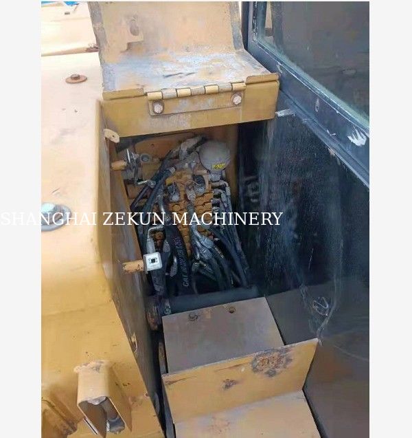 حفرة يابانية الصنع من نوع زيلينويد Cat307 مع محرك توربو من نوع Cat C2.6 DI