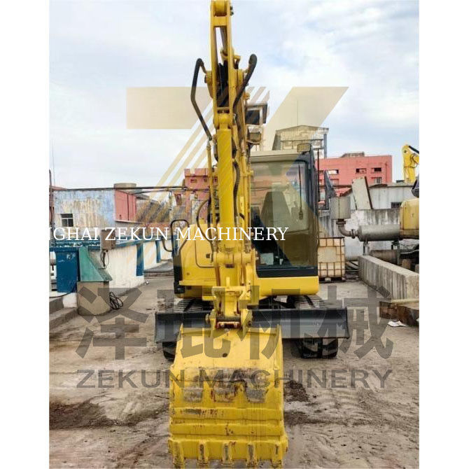 حفرة كوماتسو PC56 مستعملة بسعة 0.2m3 و 0-2000 ساعة عمل