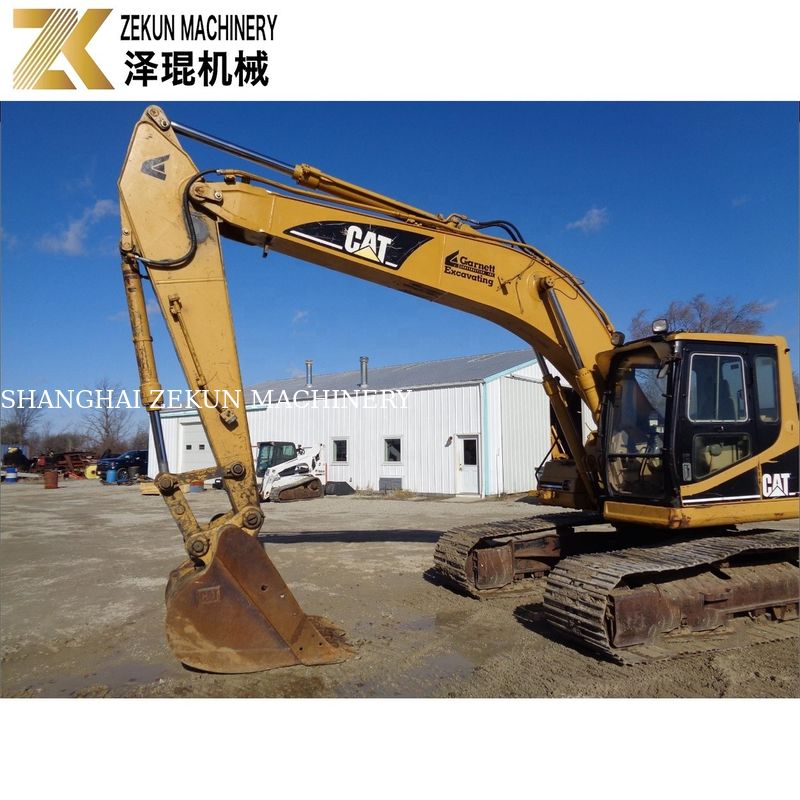 حفر الأرض أصبح ممكناً بمحفر CAT 320 BL ومحرك Caterpillar بقدرة 97 كيلوواط