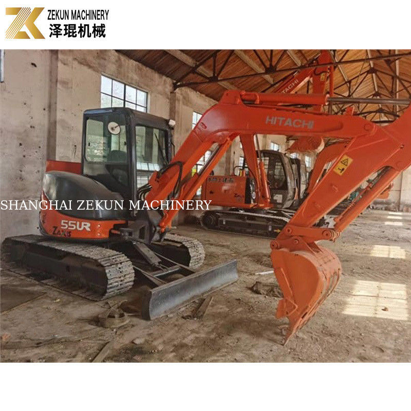 حفرة هيتاشي ZX55 مستعملة صغيرة 5.5 طن ZX55U ZX55UR مع مضخة هيدروليكية أصلية