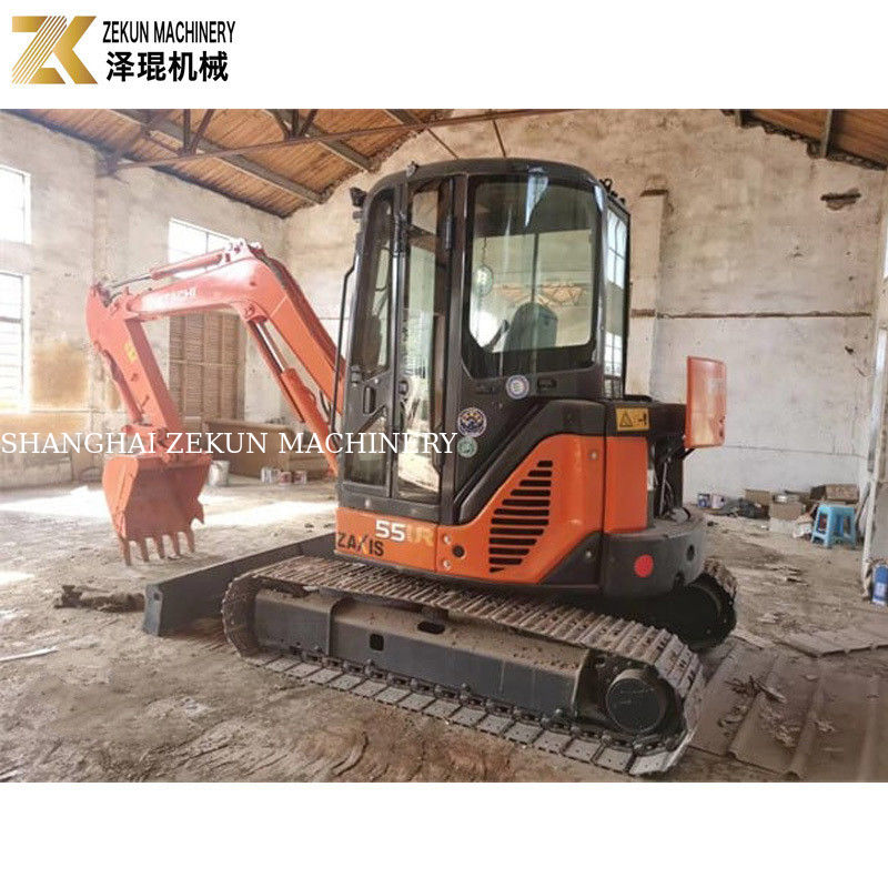 حفرة هيتاشي ZX55 مستعملة صغيرة 5.5 طن ZX55U ZX55UR مع مضخة هيدروليكية أصلية
