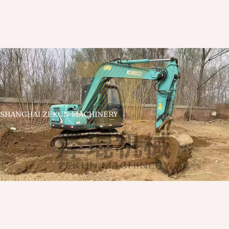 4001-6000 ساعات عمل استخدمت Kobelco SK75-8 SR الحفار في شنغهاي المزادات