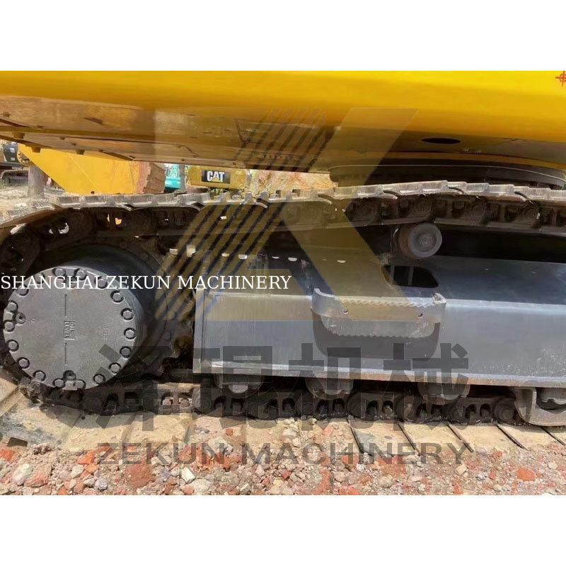 كوماتسو PC200-8 PC200 الحفرة المستخدمة الأرض حركة آلة مع 0.8m3 سعة دلو