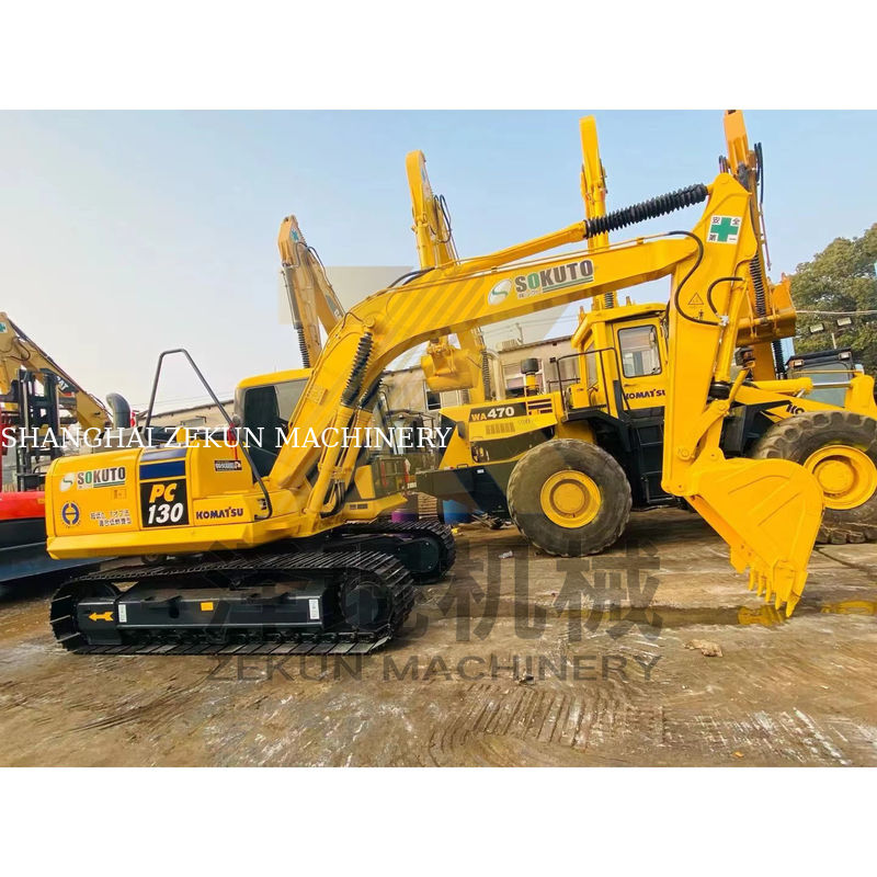 كوماتسو PC130-7 PC130-8M0 الحفرة لحفر الخنادق في حالة جيدة