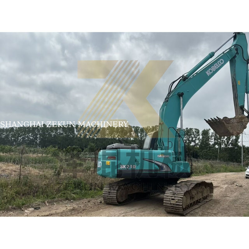 حالة جيدة مستعملة Kobelco SK210-8 حفرة الجهاز 21 طن في شنغهاي مع 2020 HINO سنة ومحرك