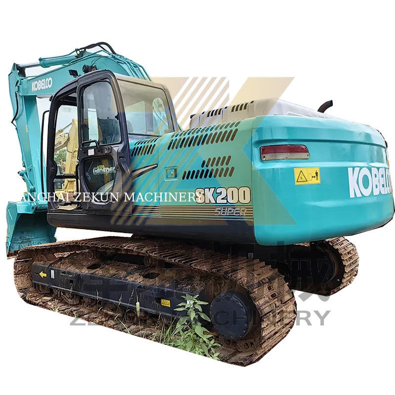 حفرة 20 طن كوبيلكو SK200-8 تستخدم في اليابان بوزن تشغيل 20000 كيلوغرام