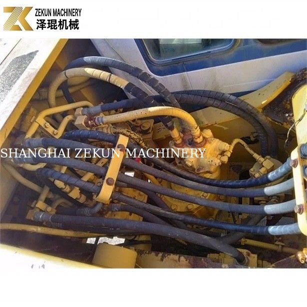 حفرة هيدروليكية صغيرة وزنها 12800 كيلوغرام كوماتسو PC 120-5 في حالة جيدة