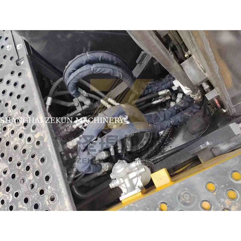 مضخة هيدروليكية أخرى EC140 حفر في حالة جيدة ووزن الجهاز 15870 كجم