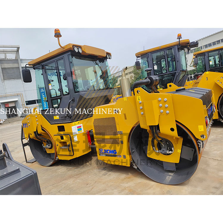 8 طن XCMG XD83 ثنائي طبل عجلة الاتحاد الأوروبي المرحلة الثانية معدات بناء الطرق
