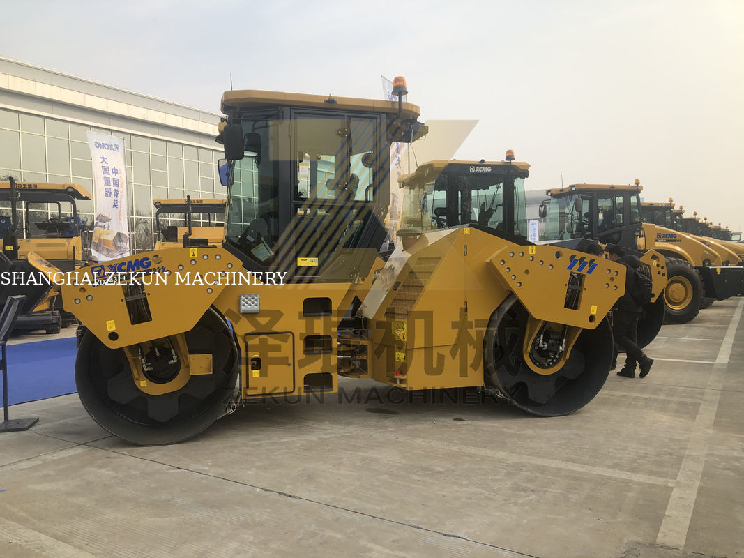 14 طن XCMG XD143 ثنائي طبل الدوار الصين المرحلة الثالثة معدات بناء الطرق