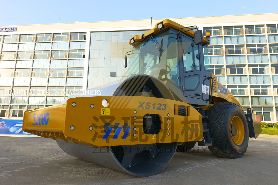 12 طن XCMG XS123PD طبل واحد الصين المرحلة الثانية معدات بناء الطرق