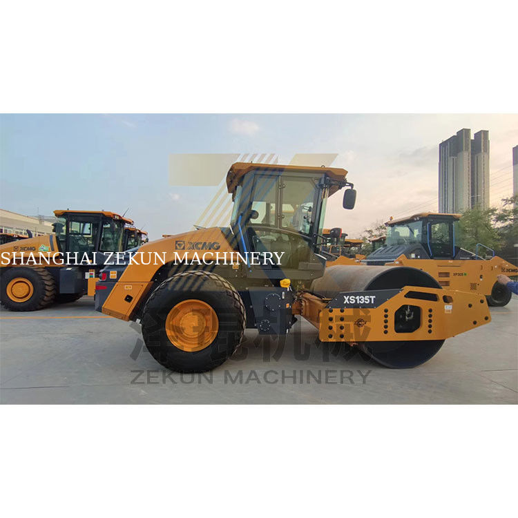 13 طن XCMG XS135T الهيدروليكية الكاملة طبل عجلة الاتحاد الأوروبي المرحلة الخامسة المعدات