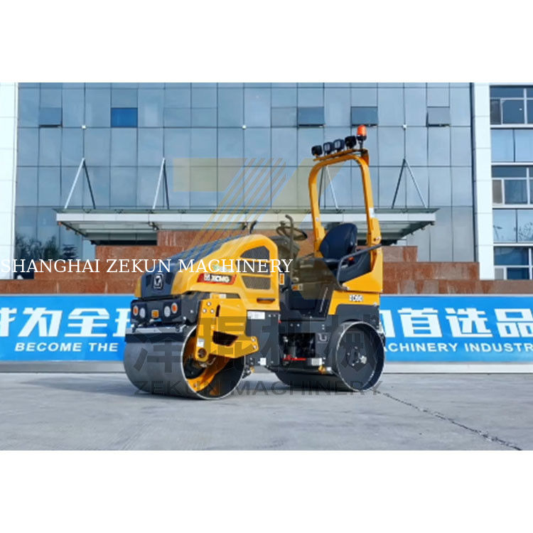1.7 طن XCMG XD90 الدوار الهزاز خفيف الوزن EU مرحلة V معدات بناء الطرق