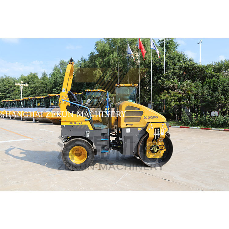4 طن XCMG XD140VT الدوار الهزاز EU المرحلة V EPA المرحلة 4F