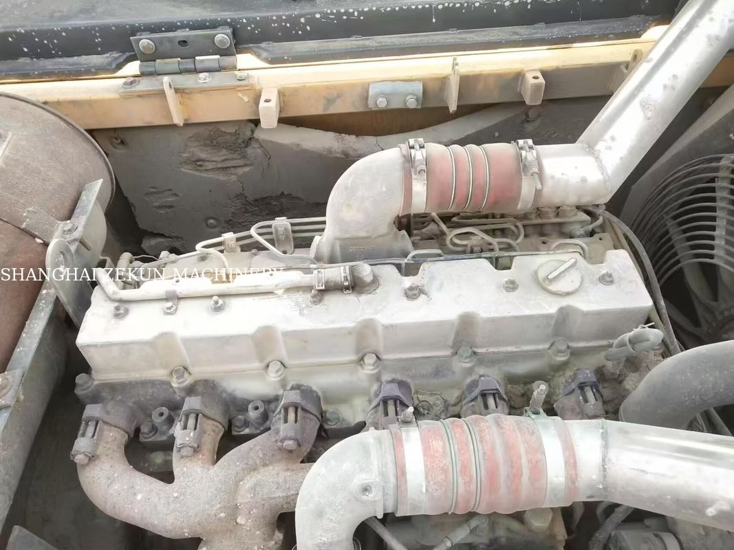 حفرة هيونداي 305LC-9T مع 17 818 ساعة عمل في حالة ممتازة