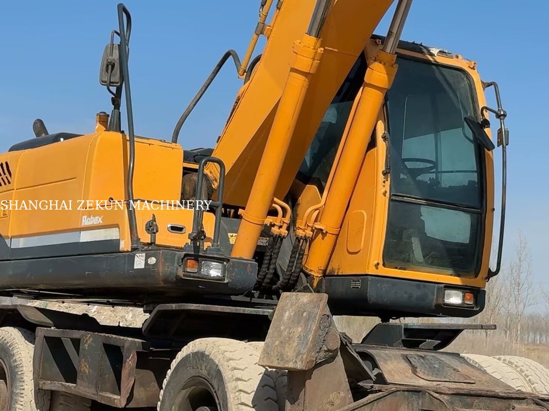 2014 هيونداي R210W-9 21 طن حفرة عجلة مثالية لمشاريع البناء