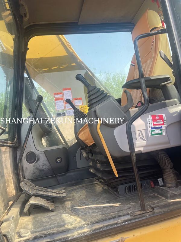 الحفرة 2020 Cat 320D2L 21 طن 5127 ساعة مثالية للشراء B2B