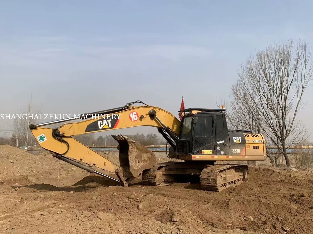 حفرة 2020 Cat 323D2 متعددة الاستخدامات 23 طن 4877 ساعة لتطبيقات مختلفة