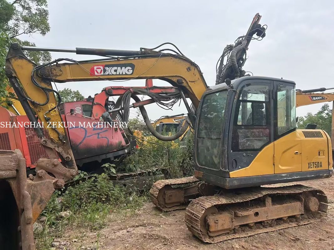2021 XCMG XE75DA حفرة الزحف الهيدروليكي 7.5 طن فئة مع كسارة ومرفقات المقبض