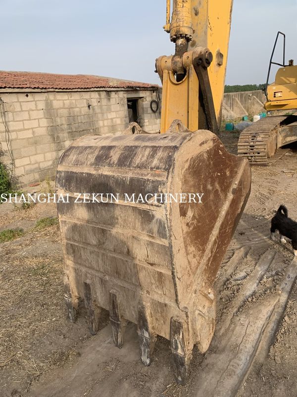 2015 كوماتسو PC210LC-8MO الحفر مع وزن تشغيل من 100 كجم ووصول الحفر الأقصى من 9