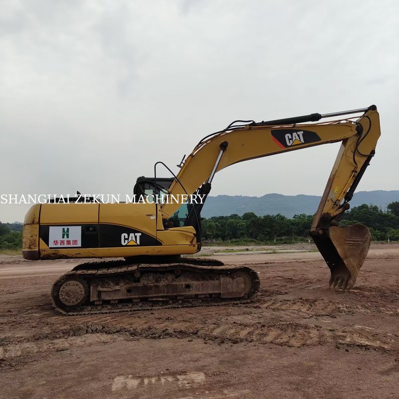 حفارة CAT 320D موديل 2016 من فئة 20 طن بمحرك CAT C6.4 ACERT، أقصى عمق للحفر 680 مم