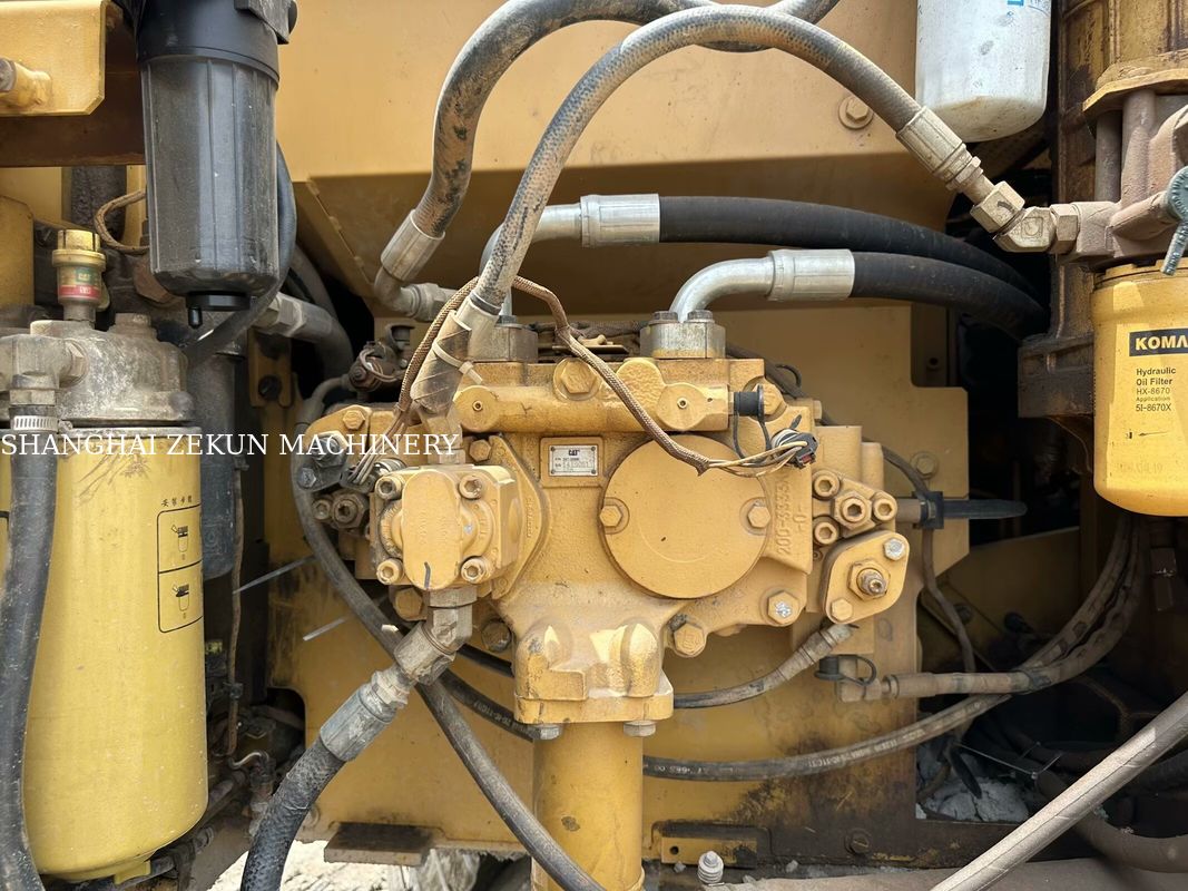 2014 CAT 320D2 الحفرة 10 812hrs والأداء معدل التدفق الهيدروليكي 2 × 214 لتر / دقيقة سرعة السفر 3.5 / 5.5 كم / ساعة