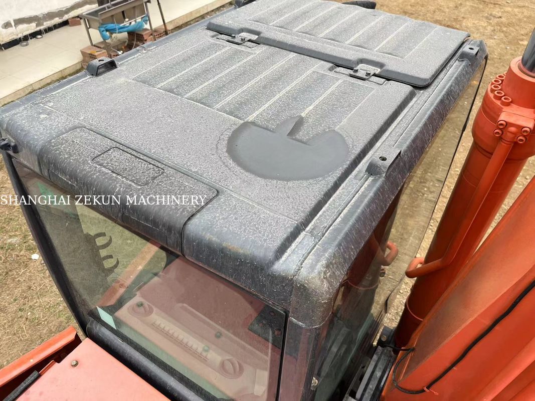 حفارة هيتاشي ZX330-5A موديل 2022 مع 2968 ساعة عمل، ضغط هيدروليكي 34.3 ميجا باسكال، طول الذراع 6.5 متر