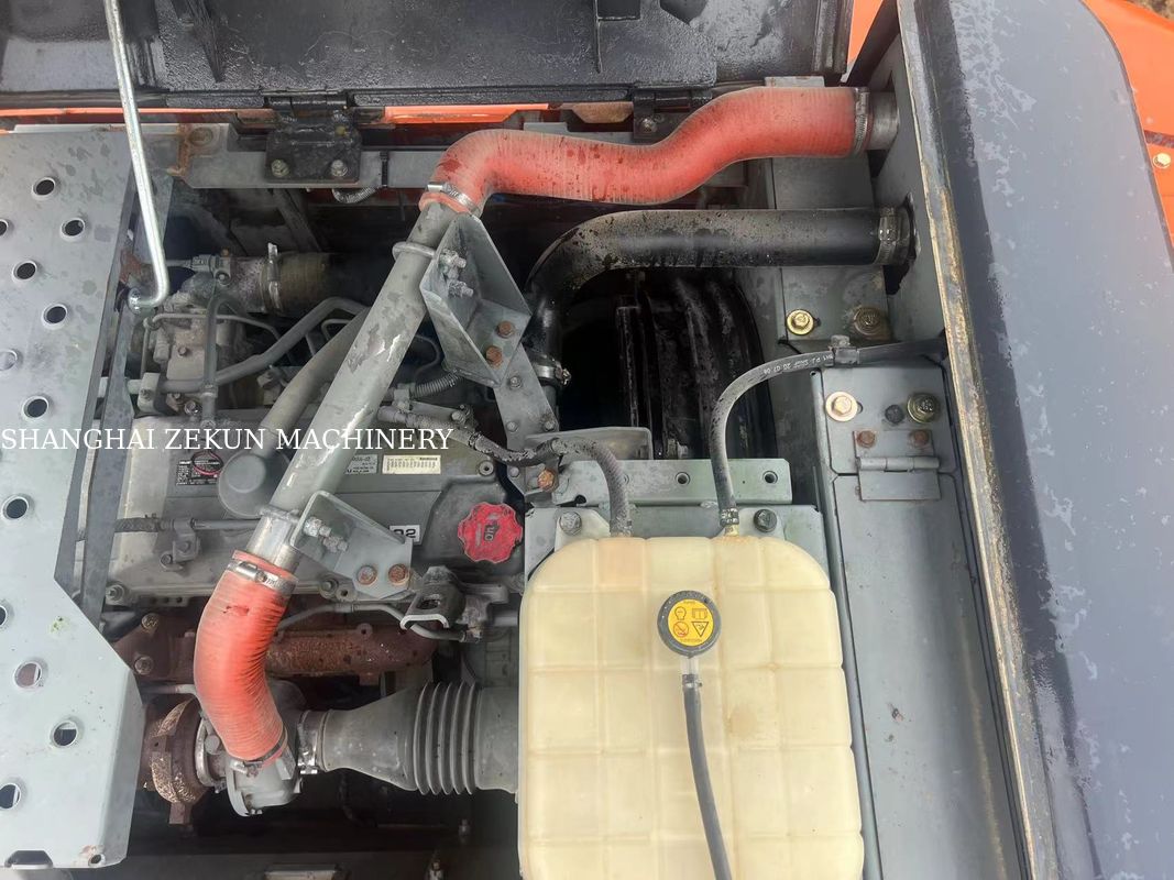 حفارة هيتاشي ZX220-5A موديل 2020، 6541 ساعة عمل، أقصى ارتفاع للحفر 630 مم، أقصى عمق للحفر 670 مم، للأعمال الشاقة