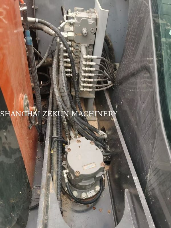 حفارة هيتاشي ZX60C-6A 2023، 2785 ساعة عمل، الوزن التشغيلي 5، تلبي معيار الانبعاثات Tier 3 / Stage III