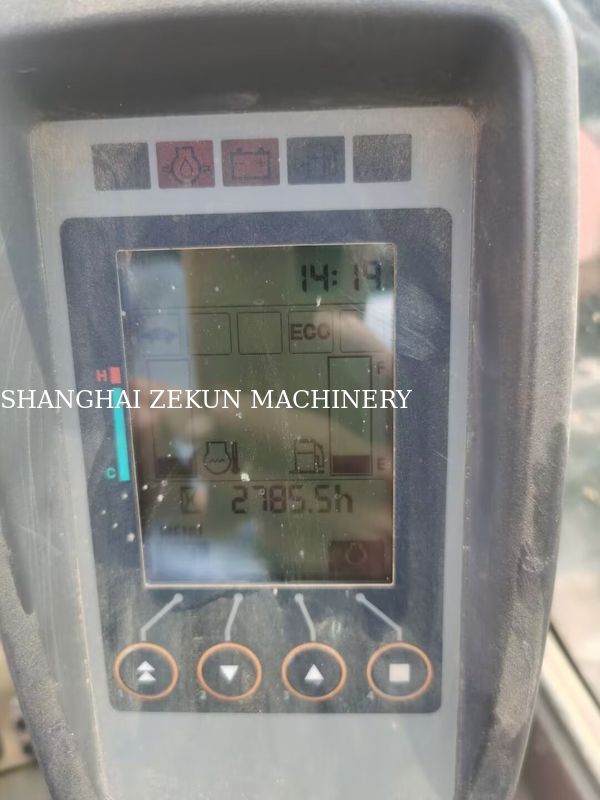 حفارة هيتاشي ZX60C-6A 2023، 2785 ساعة عمل، الوزن التشغيلي 5، تلبي معيار الانبعاثات Tier 3 / Stage III
