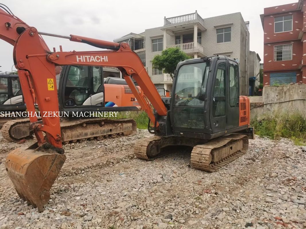 حفارة هيتاشي ZX60C-6A 2023، 2785 ساعة عمل، الوزن التشغيلي 5، تلبي معيار الانبعاثات Tier 3 / Stage III