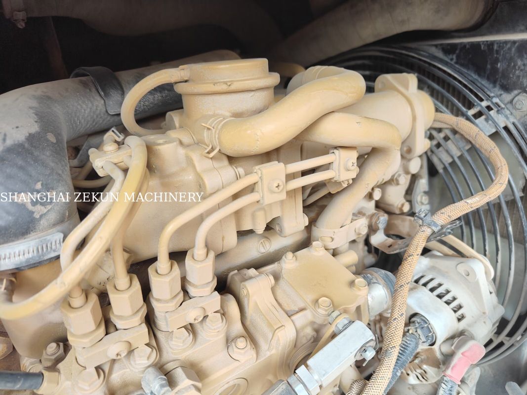 حفارة CAT 307E2 موديل 2019 بمدى وصول أقصى على مستوى الأرض يبلغ 400 مم وسعة خزان الوقود 135 لتر