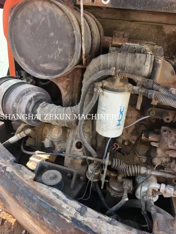حفارة دوسان DX60 موديل 2013 بضغط هيدروليكي 27.5 ميجا باسكال وارتفاع حفر أقصى 800 ملم