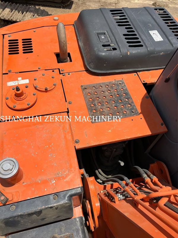 حفارة Hitachi ZX120-6، 14165 ساعة، للاحتياجات التجارية، سعة خزان الوقود 240 لتر، الضغط الهيدروليكي 34.3 ميجا باسكال