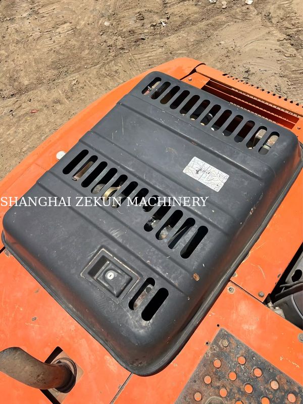 حفارة Hitachi ZX120-6، 14165 ساعة، للاحتياجات التجارية، سعة خزان الوقود 240 لتر، الضغط الهيدروليكي 34.3 ميجا باسكال