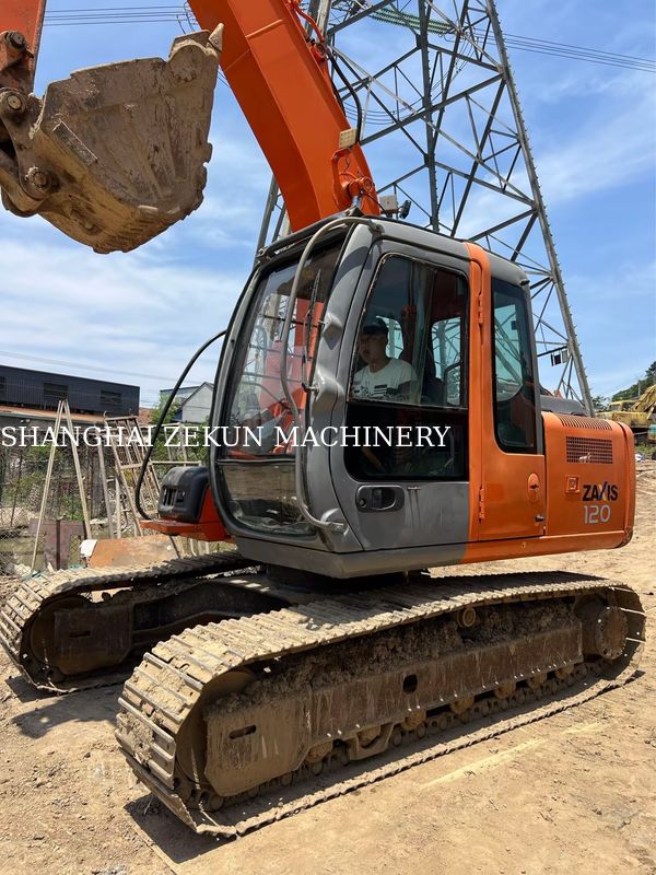 حفارة Hitachi ZX120-6، 14165 ساعة، للاحتياجات التجارية، سعة خزان الوقود 240 لتر، الضغط الهيدروليكي 34.3 ميجا باسكال