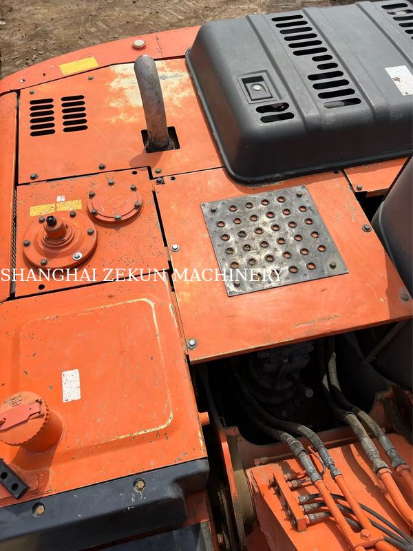 حفرة هيتاشي ZX130-6 مستعملة مع 11053hrs 4.6m طول البوم 34.3 MPa الضغط الهيدروليكي