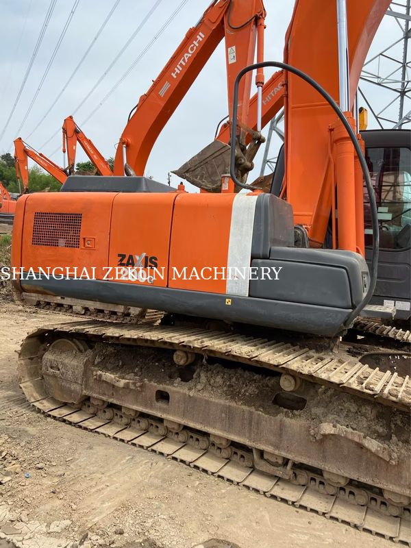 حفرة هيتاشي ZX200-3G مستعملة مع 11050hrs طول الذراع 2.94 M طول البوم 5.7 M