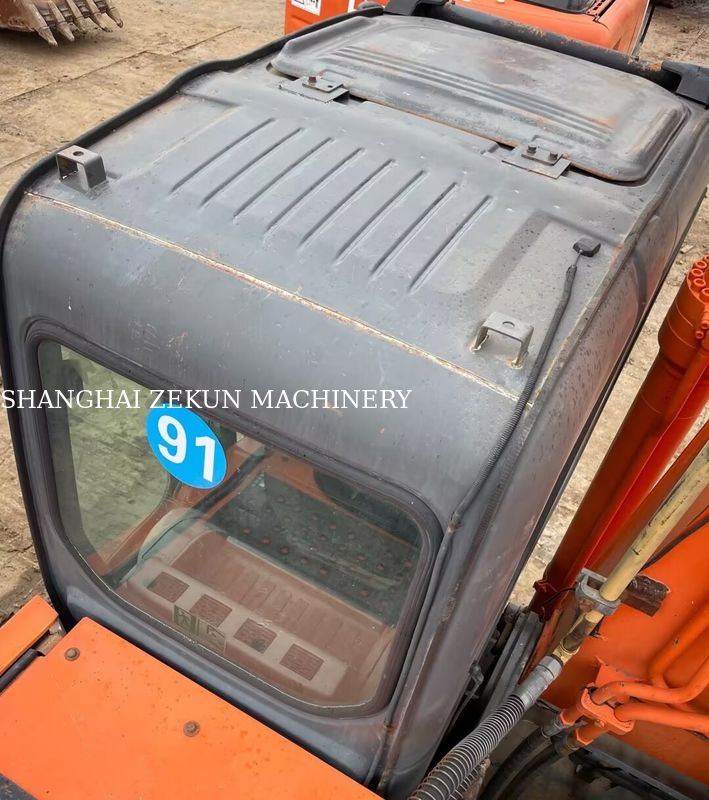 حفارة هيتاشي ZX200-3G 10658 ساعة طول الذراع 2.94 متر أقصى ارتفاع للحفر 620 ملم