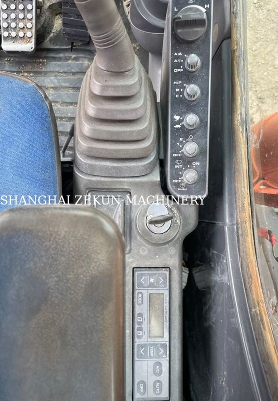 حفارة هيتاشي ZX200-3G 10658 ساعة طول الذراع 2.94 متر أقصى ارتفاع للحفر 620 ملم