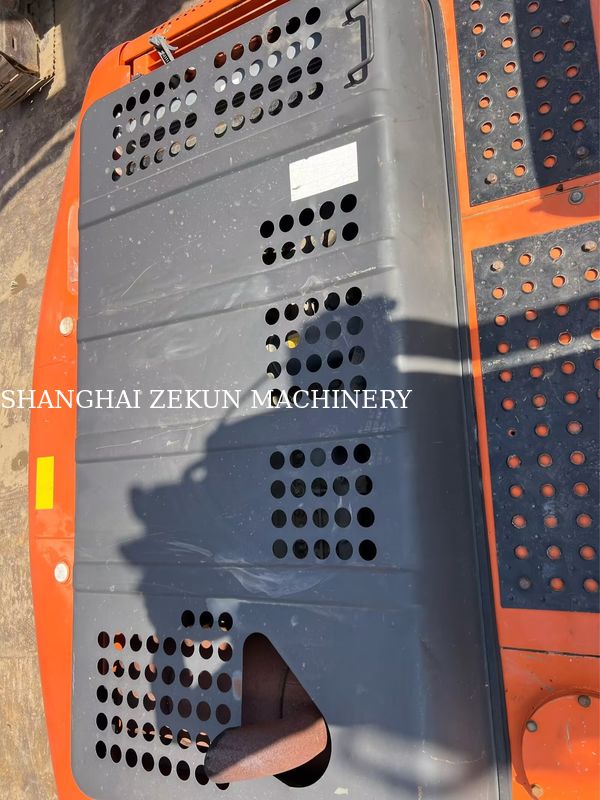 حفارة هيتاشي ZX200-3G 12081 ساعة سرعة السفر 3.5 / 5.5 كم/ساعة ميزات الكابينة شاشة متعددة الوظائف