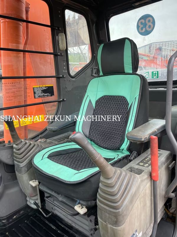 11051 ساعة حفارة هيتاشي ZX200-3G بسعة جرافة 0.8 - 1.0 متر مكعب